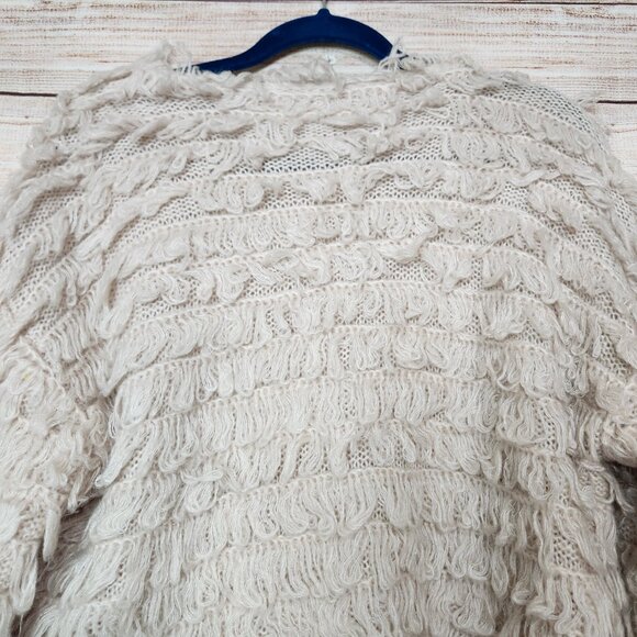 ASTR The Label Short Shaggy Loop Knit Cardigan Beige Sweater Size M Wool Blend - Picture 11 of 15